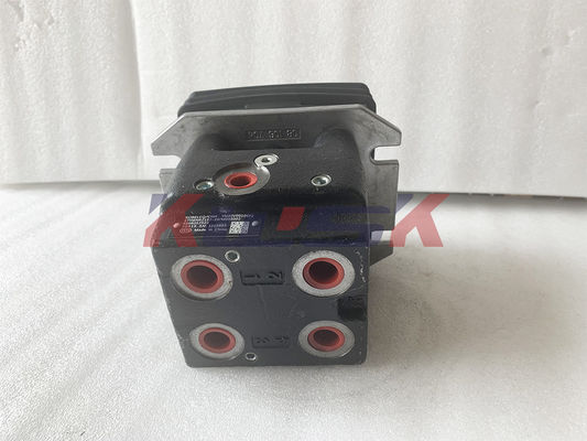 YN30V00105F2 λαβή Kobelco πηδαλίων εκσκαφέων sk200-8 εκσκαφέων πενταλιών μέρη βαλβίδων ελέγχου